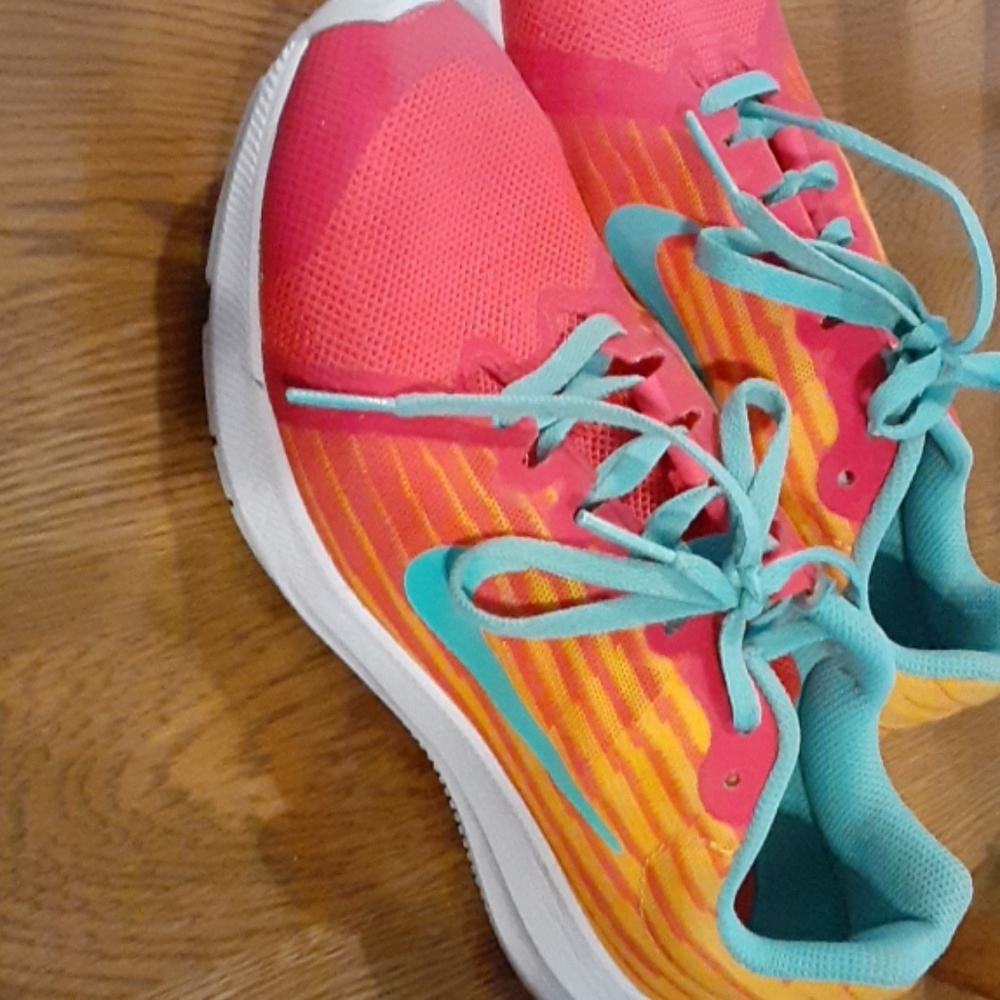 Youth nike shoes